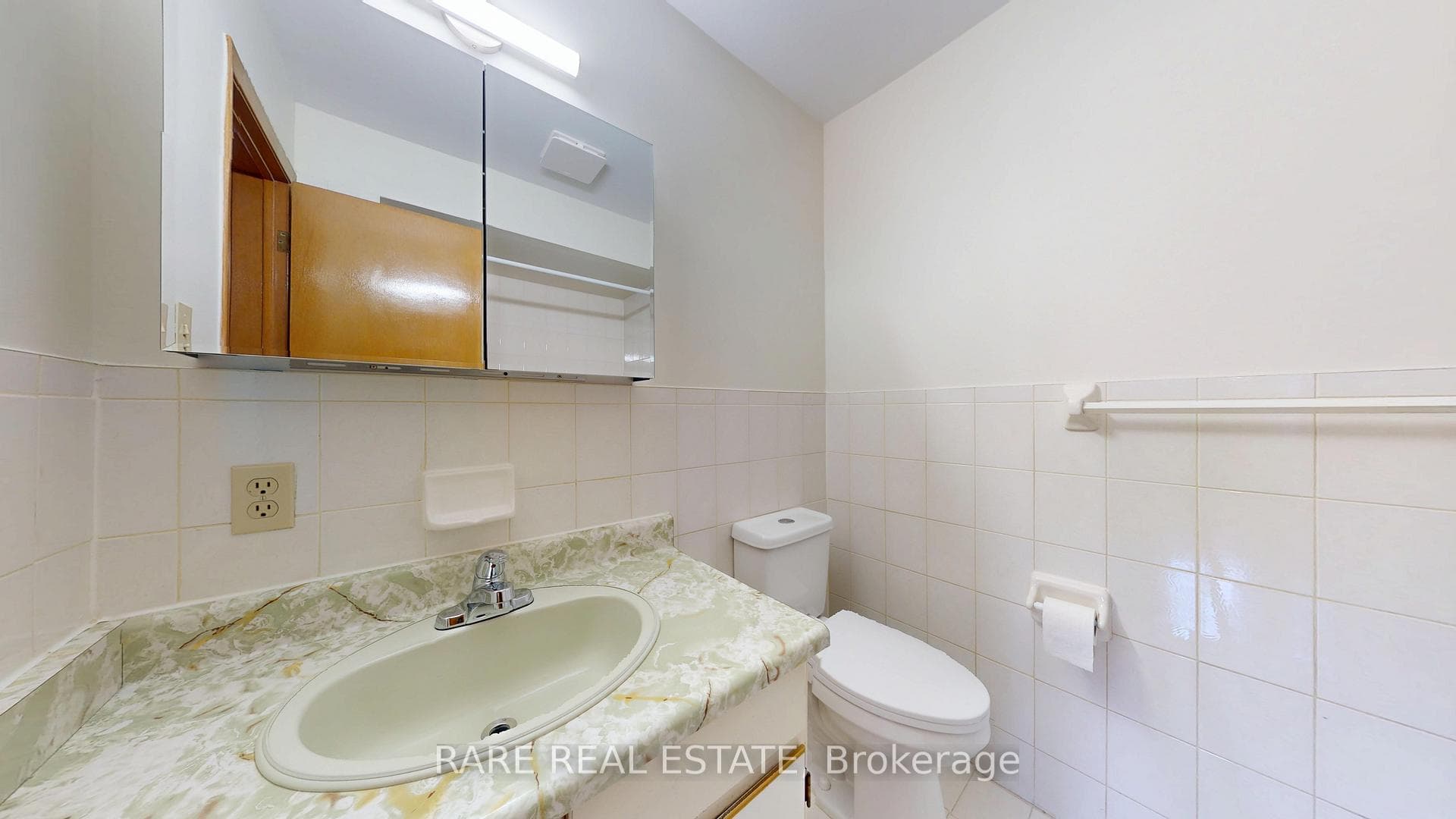 87 Pindar Crescent photo 17