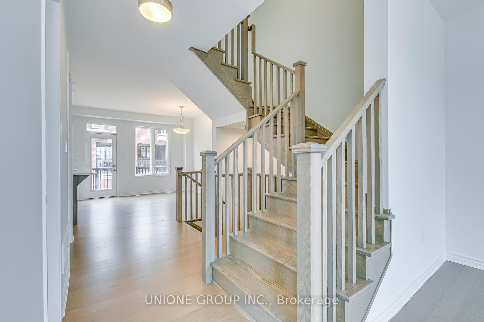 3050 Merrick Road photo 26