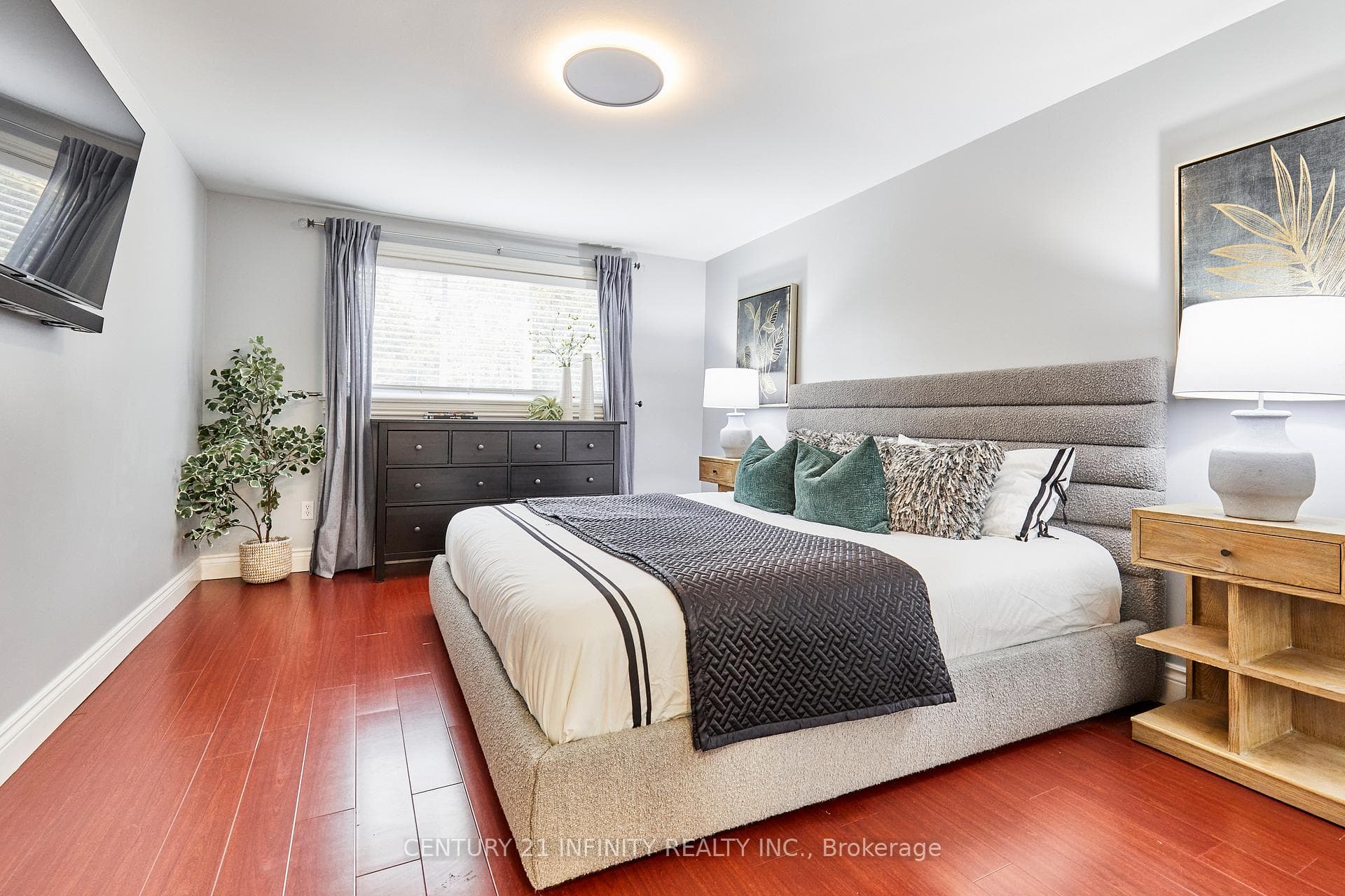 24 Kenton Court photo 25