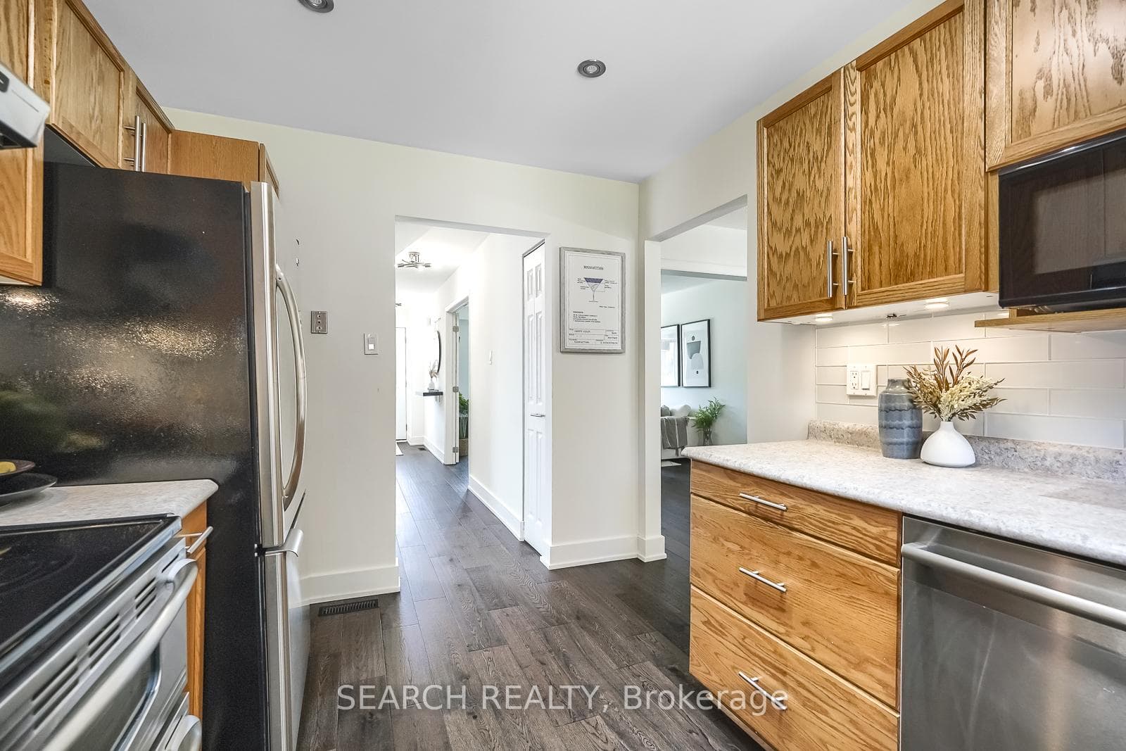 3351 Tallmast Crescent photo 15