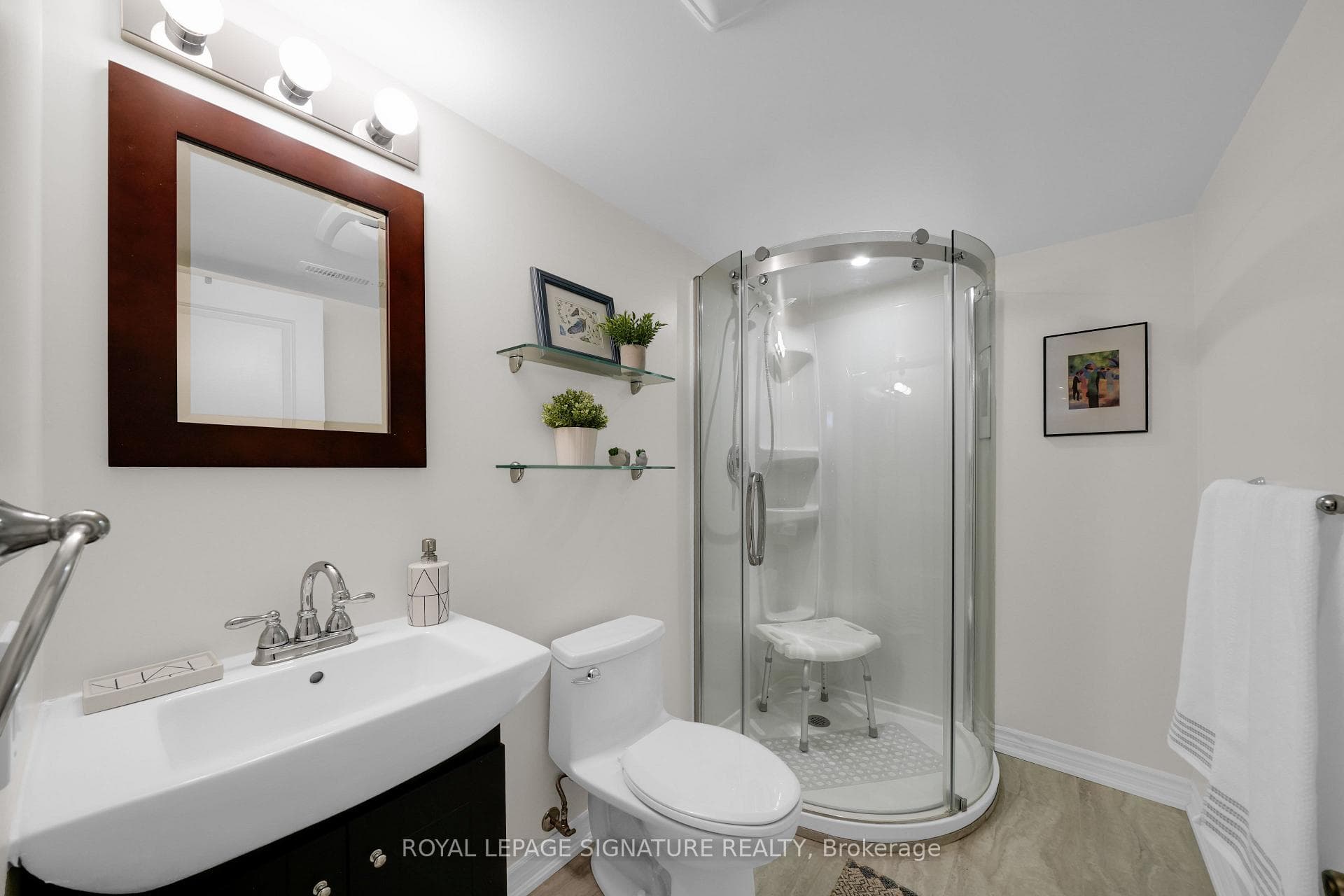 96 Wyndfield Crescent photo 25