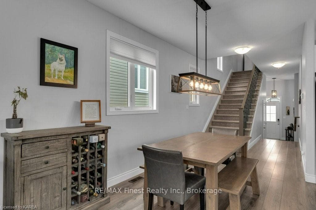 216 PRATT Drive photo 9