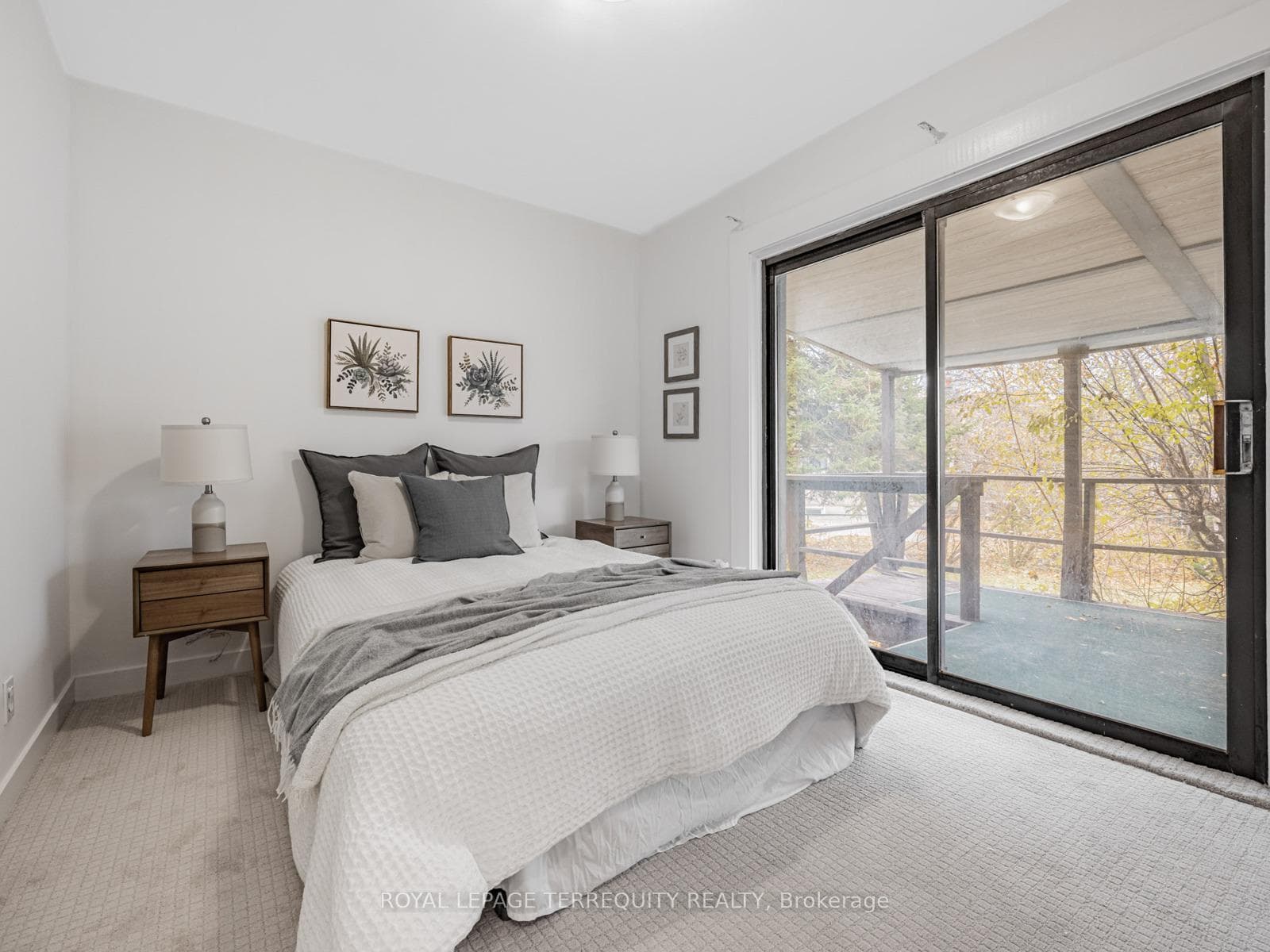 34 Athenia Court photo 12