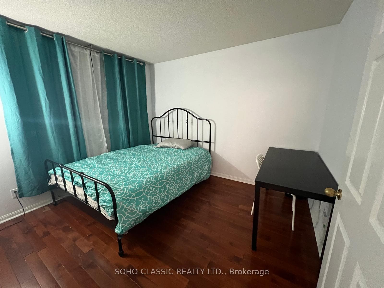 24 Wellesley FURNISHED Street Unit 1406 photo 20