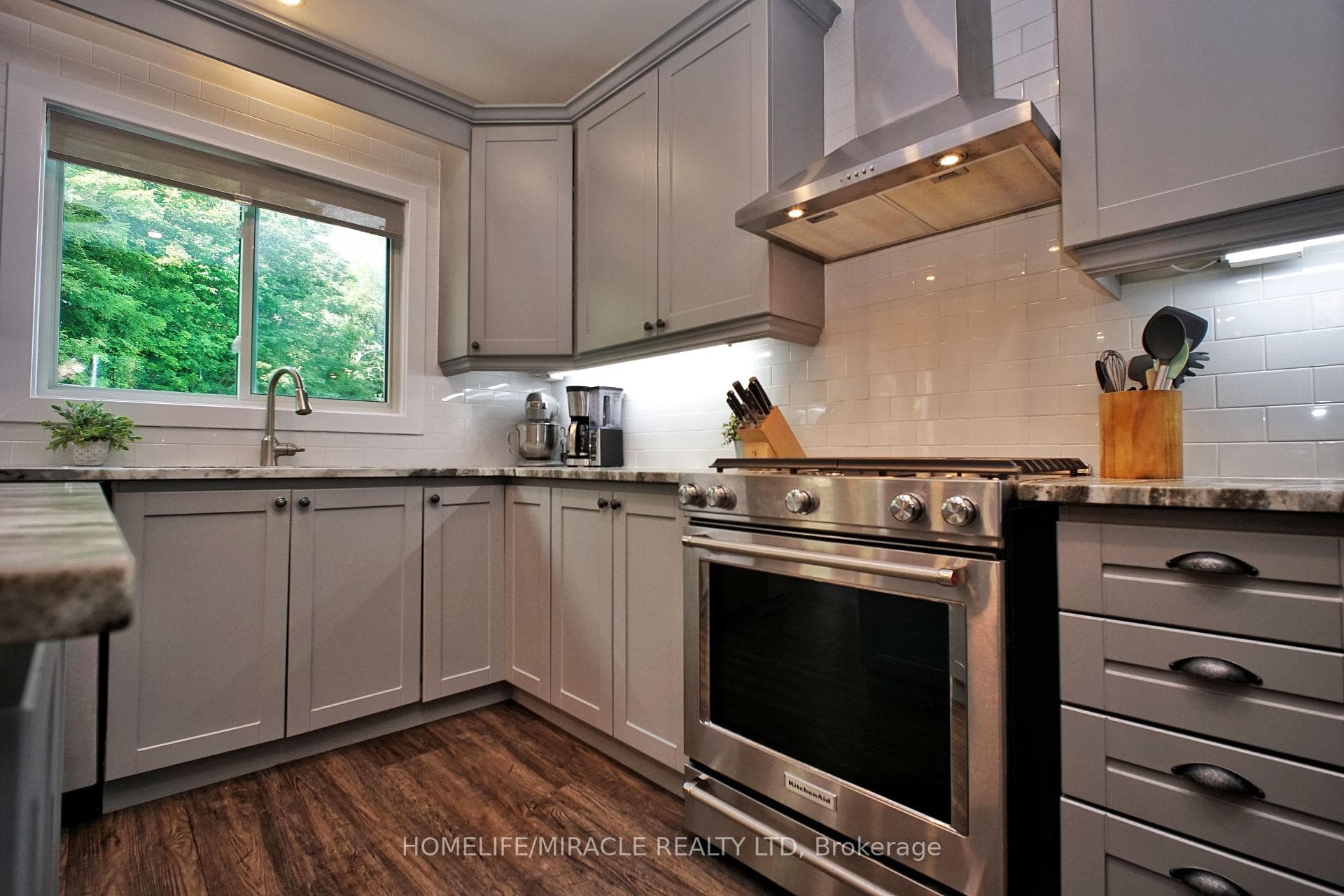 40 Mccormick Drive photo 14