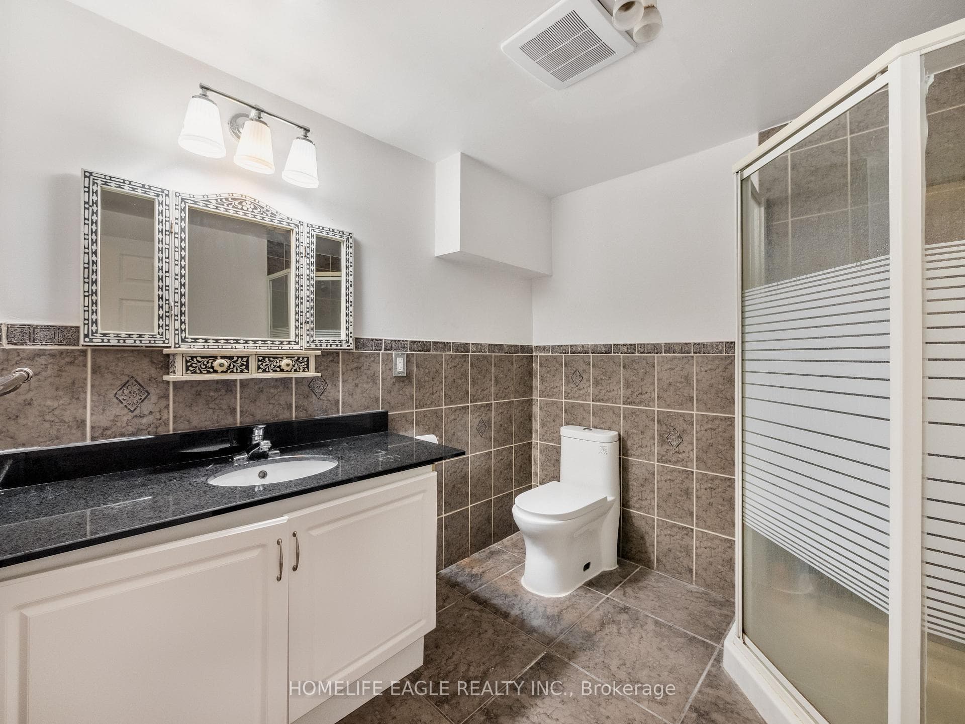 85 Lio Avenue photo 28