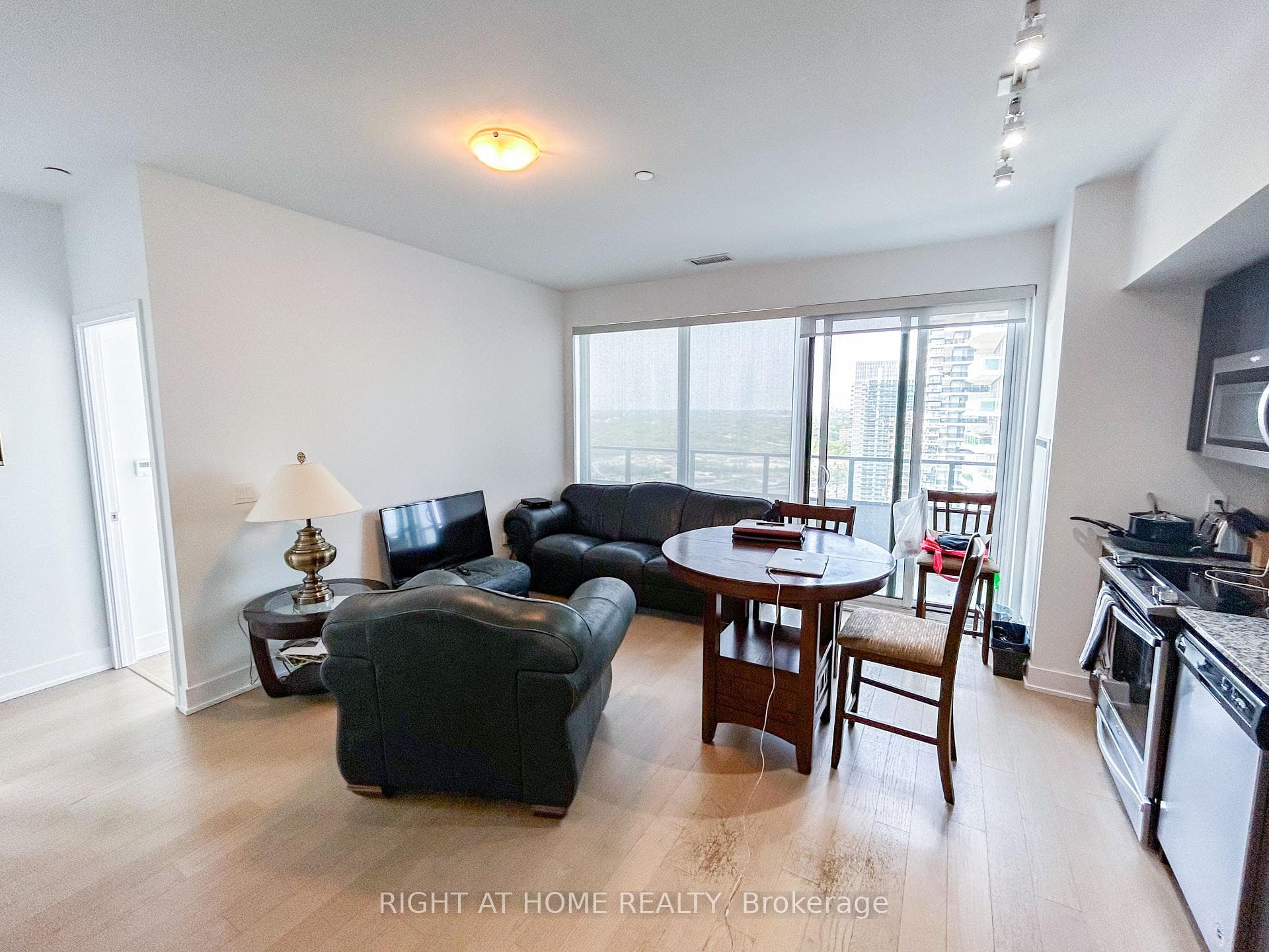 30 Shore Breeze Drive Unit 3313 photo 7