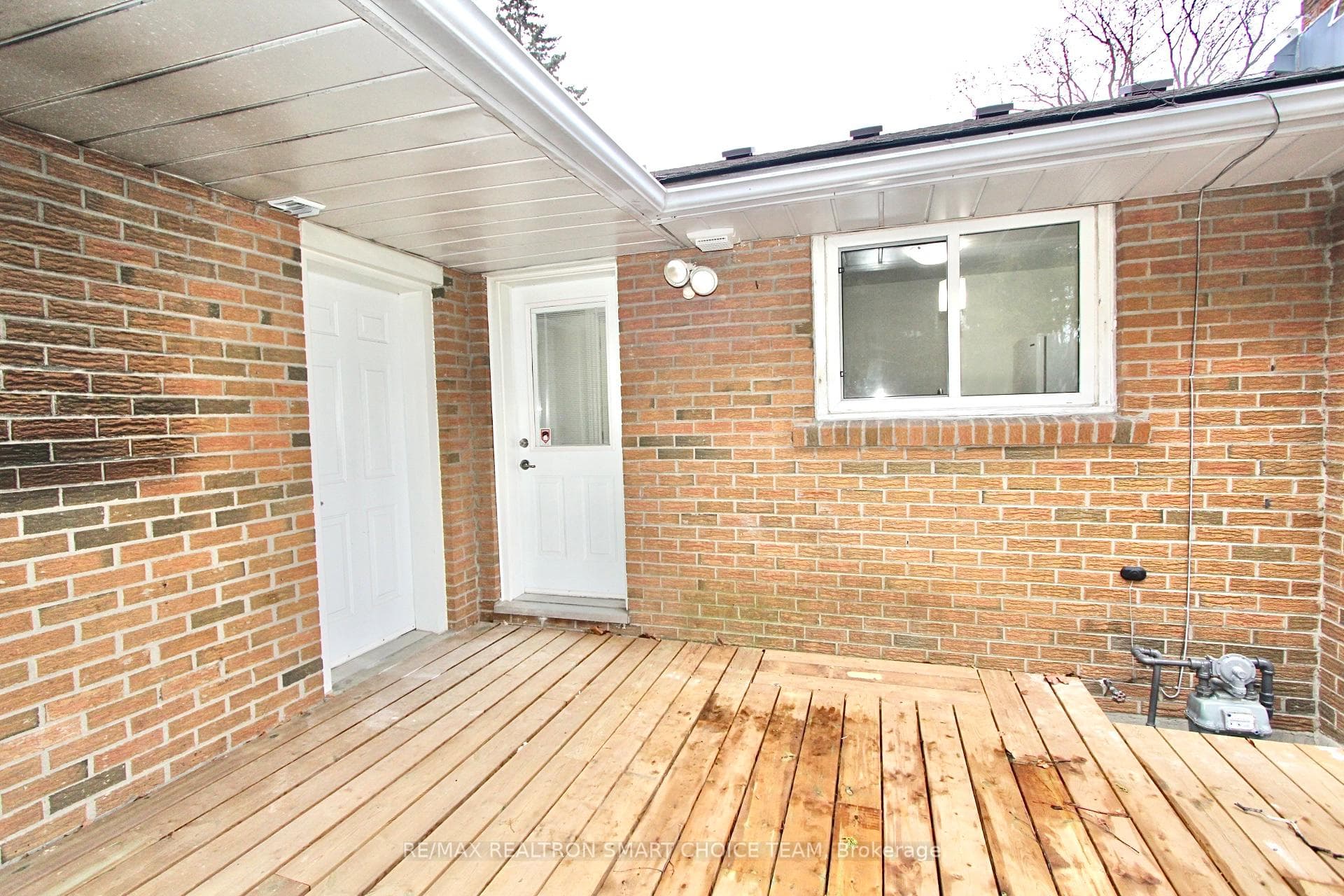 929 Crocus Crescent Unit Bsmt photo 8