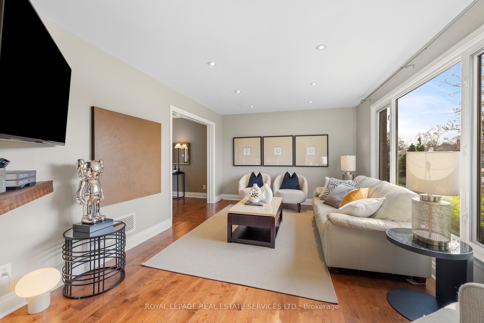 482 Tedwyn Drive photo 6