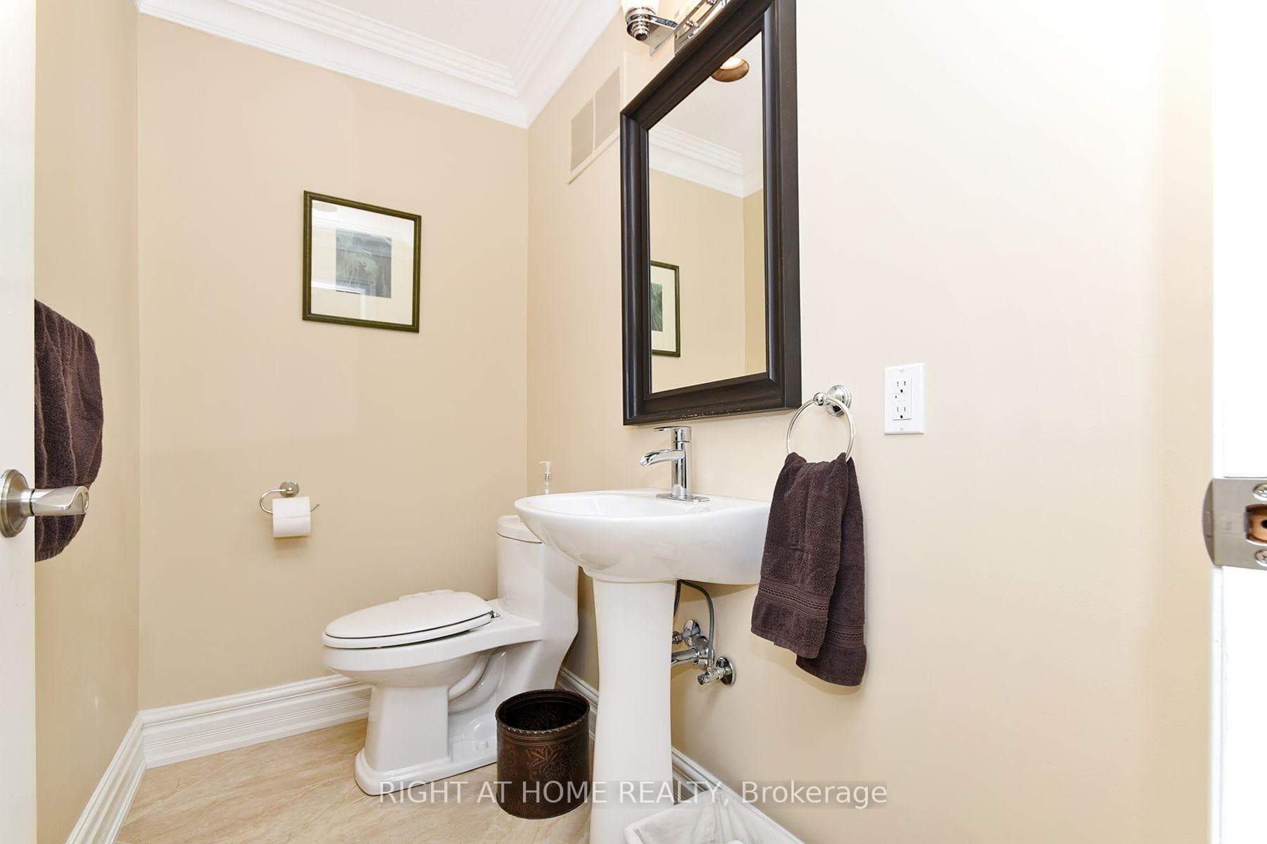 23 Fenton Way photo 12