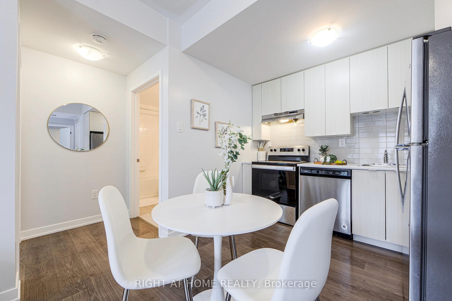 50 Orchid Place Drive Unit 8 photo 7