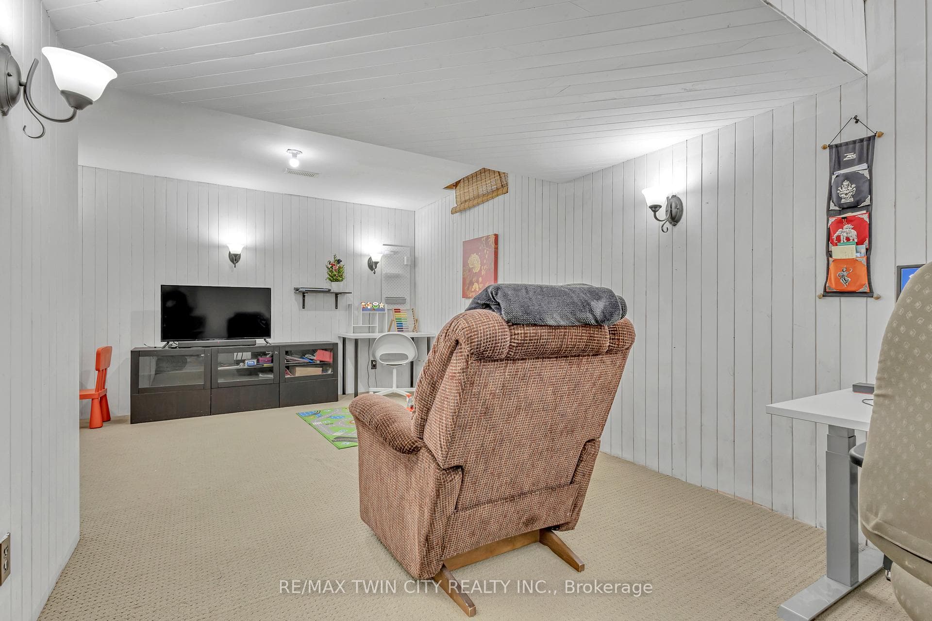 79 Jerry Drive photo 28