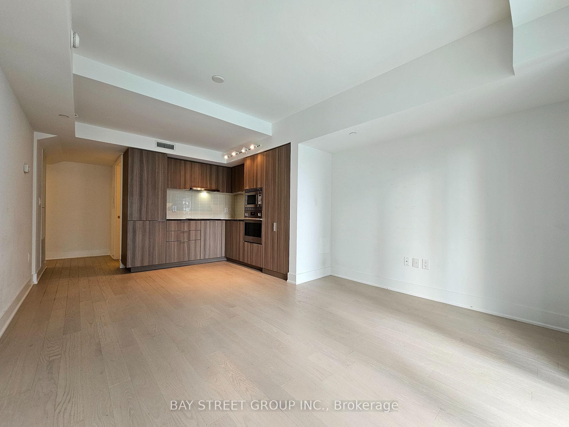 955 Bay Street Unit 1003 photo 7