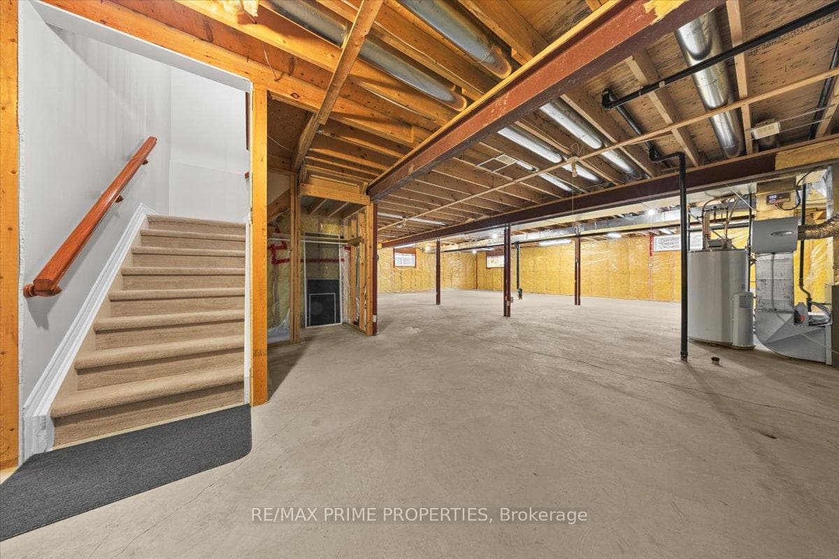 1863 Springridge Drive photo 29