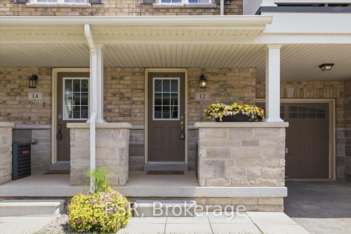 12 Hiscott Drive photo 4