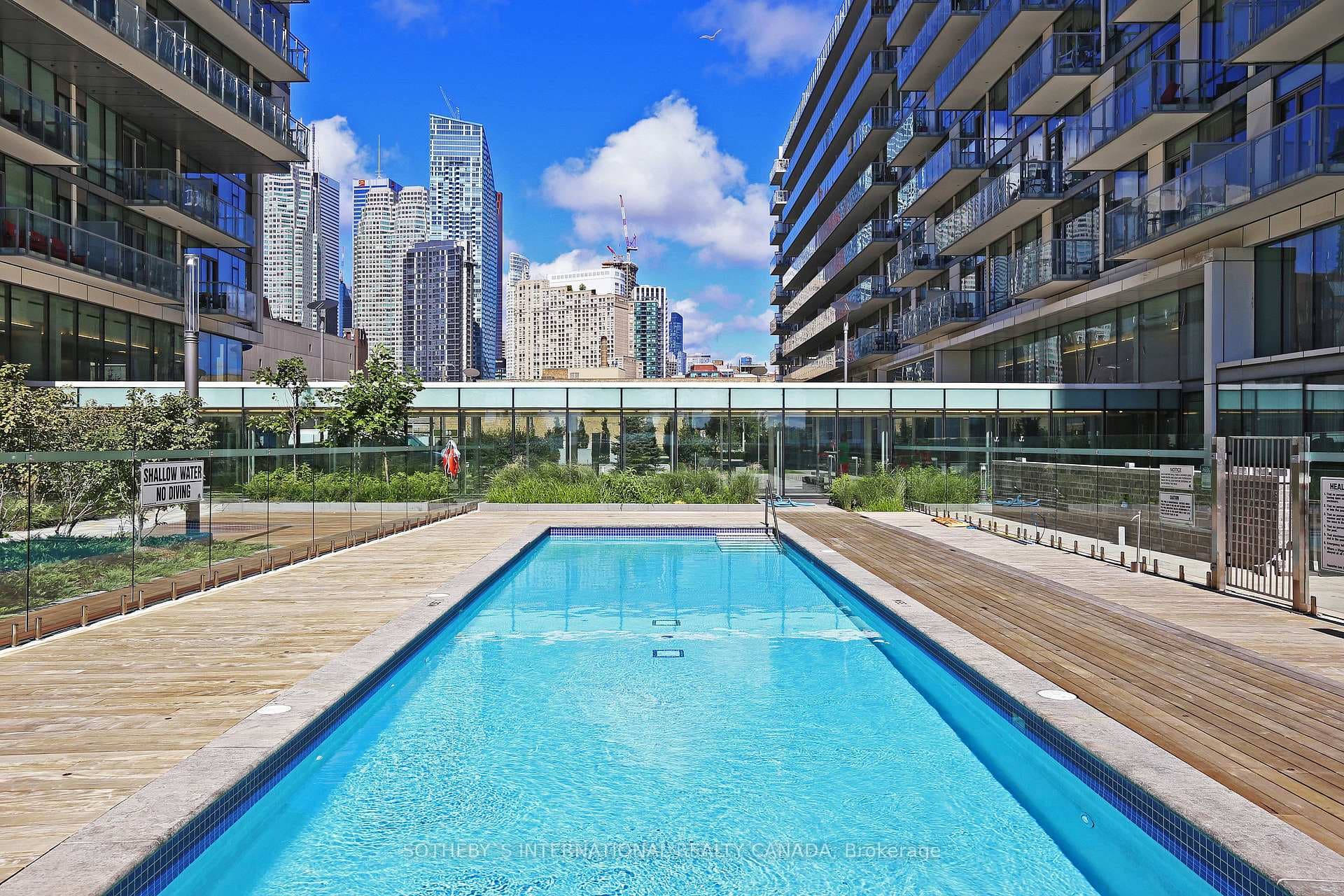 39 Queens Quay N/A Unit 615 photo 32