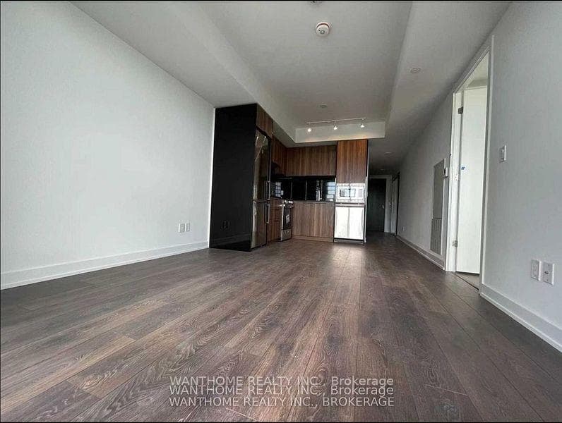 501 Yonge Street Unit 3710 photo 5