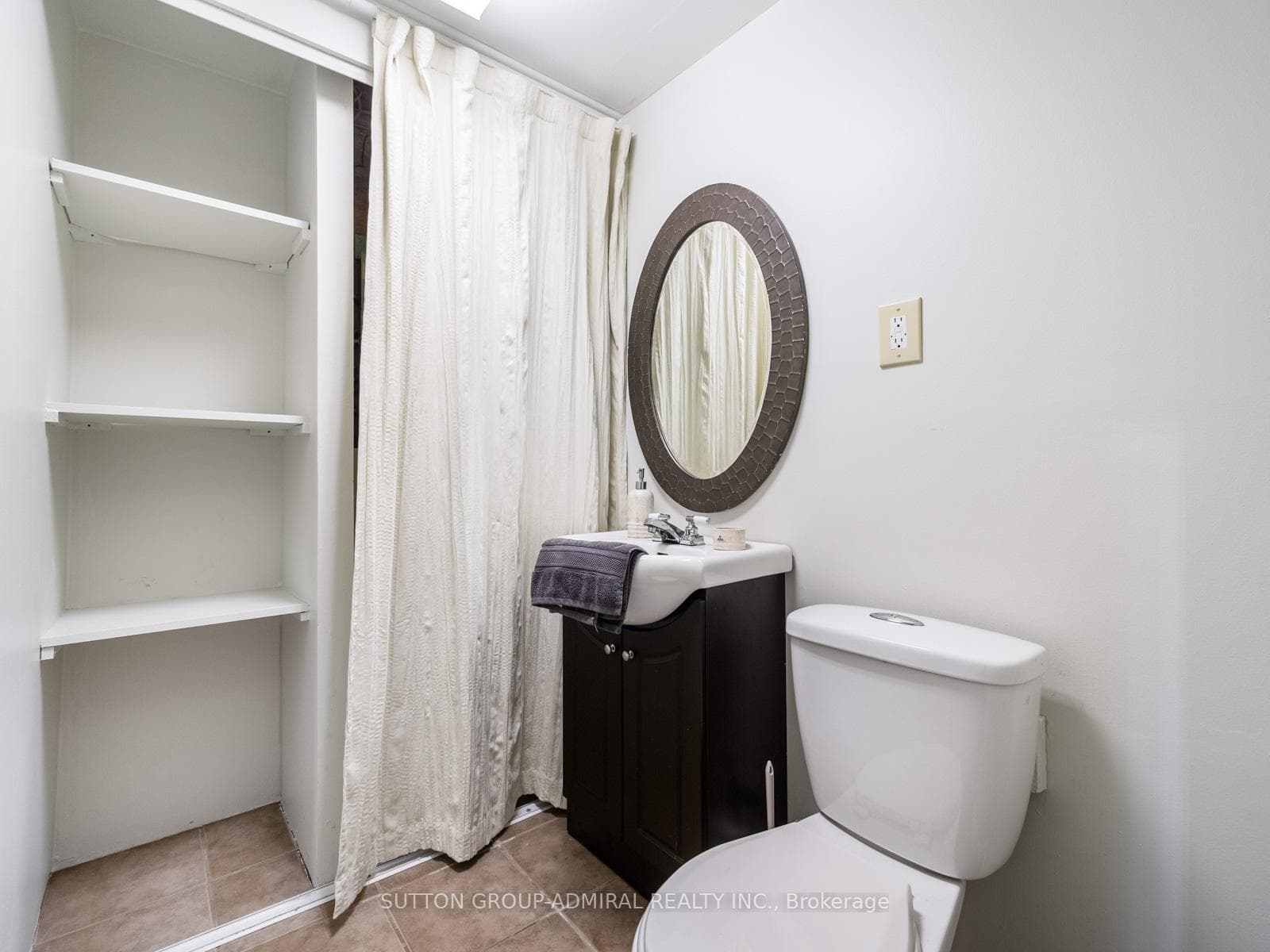 1166 Leslie Drive photo 18