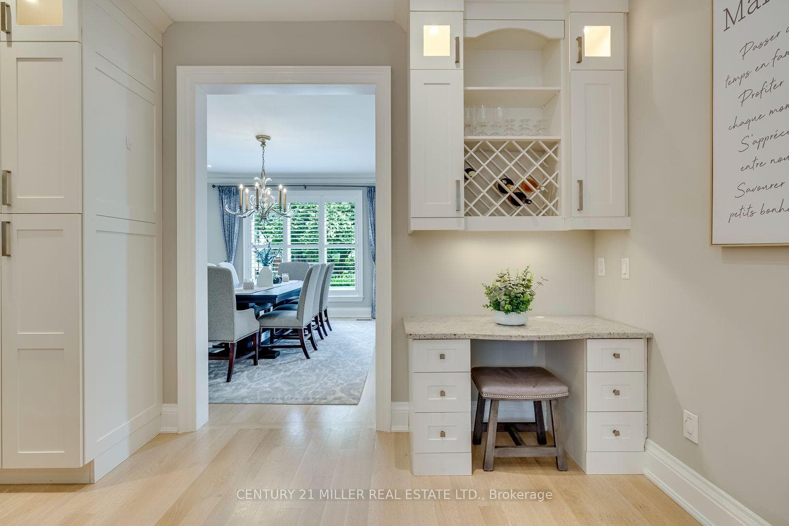 Built-In Desk With Display Cabinet