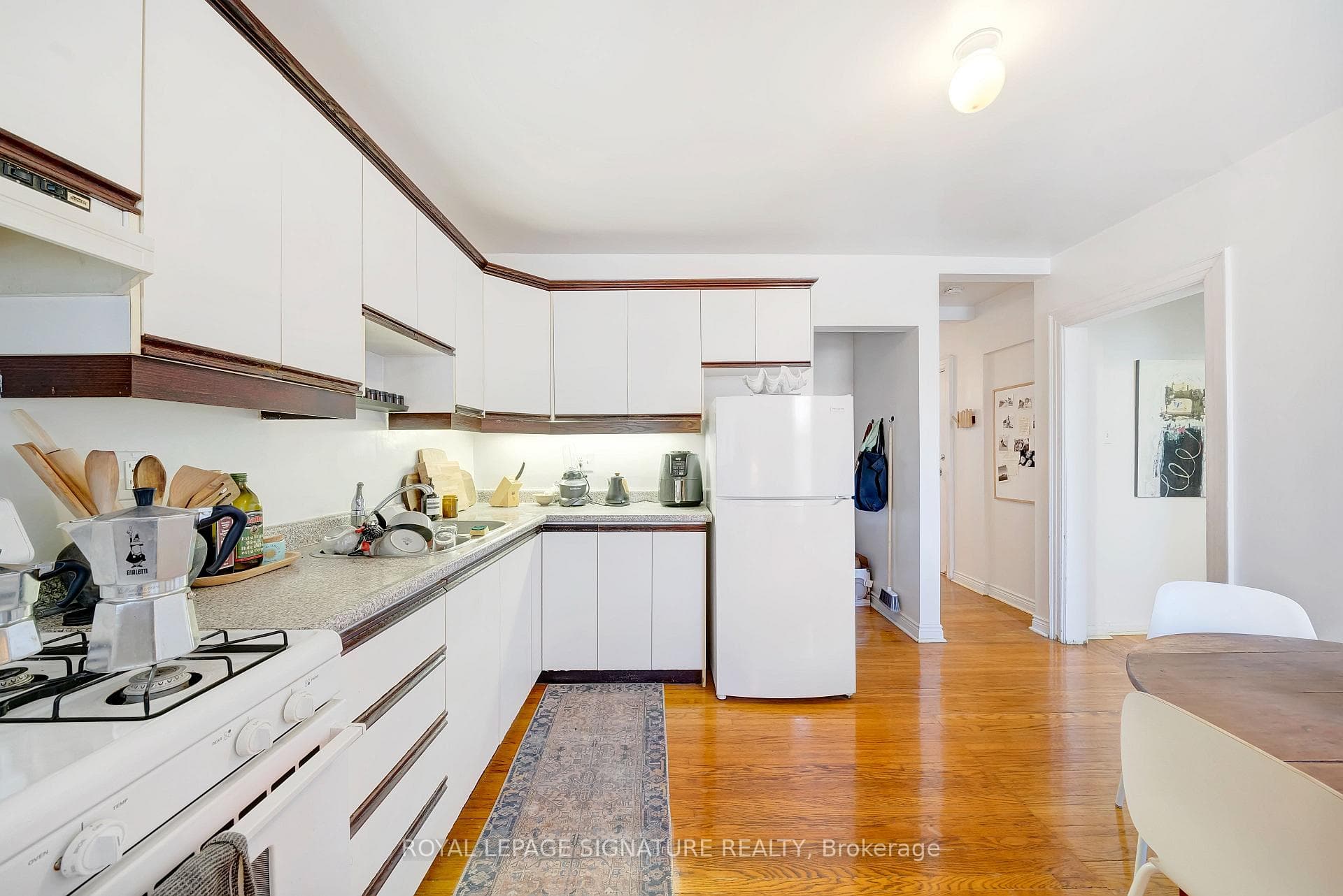 599 Euclid Avenue photo 4