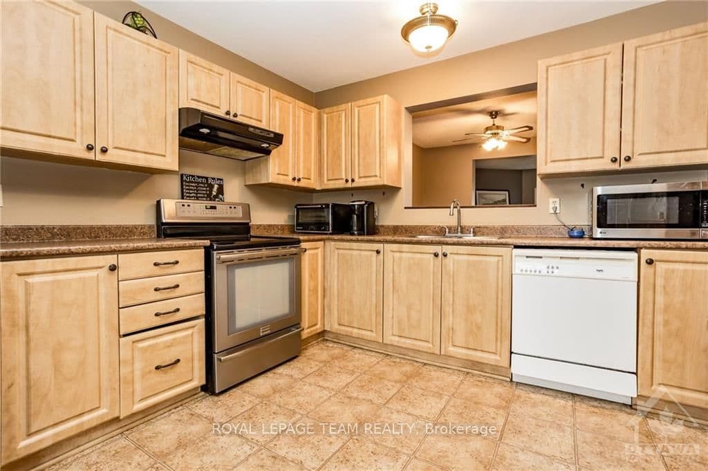 20 ALMOND Lane photo 13