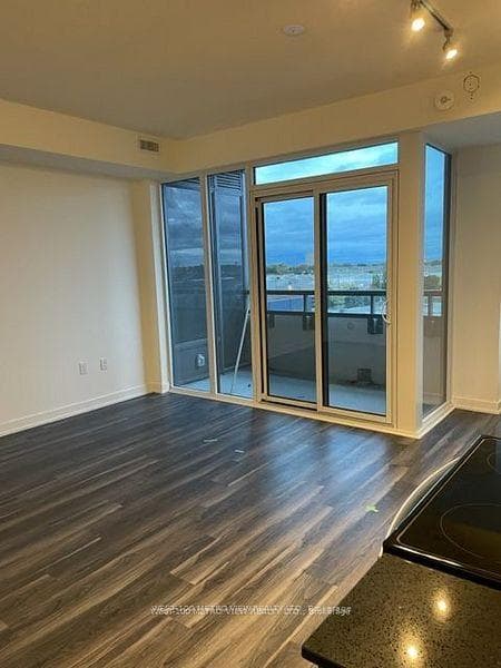 859 The Queensway N/A Unit 413 photo 6