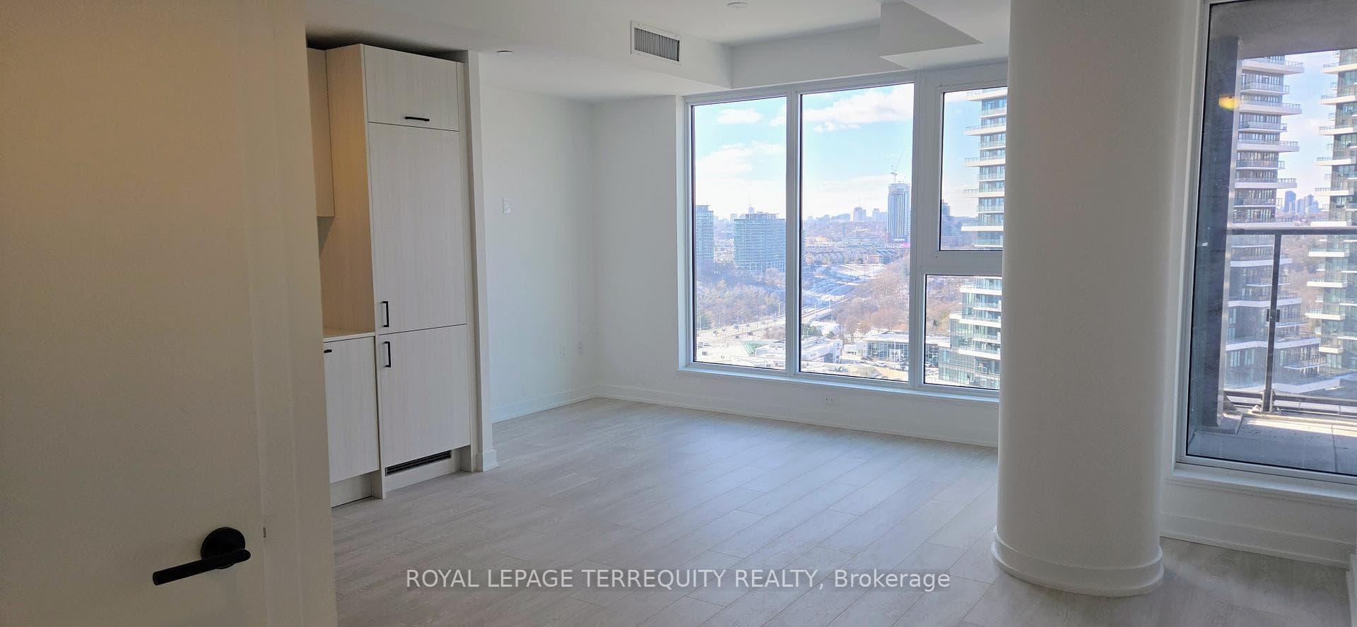 1 Quarrington Lane Unit 1515 photo 13