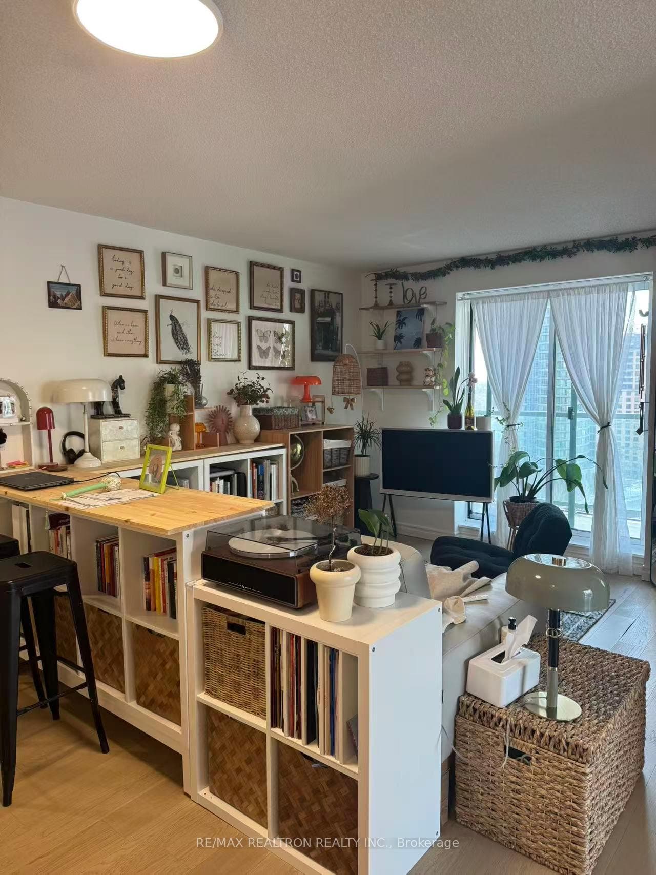 20 Olive Avenue Unit 1711 photo 3