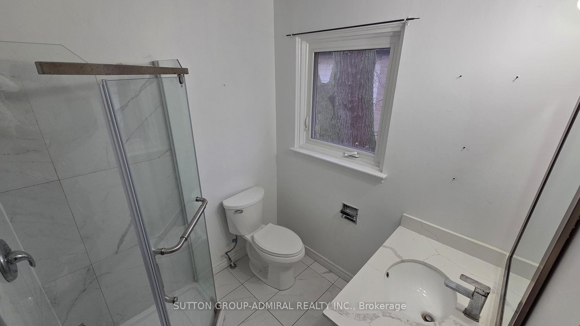 42 Donnacona Crescent photo 8