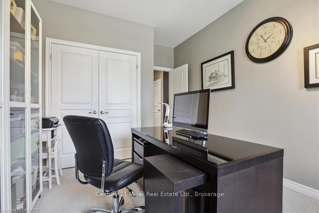 546 DYNES Road photo 29
