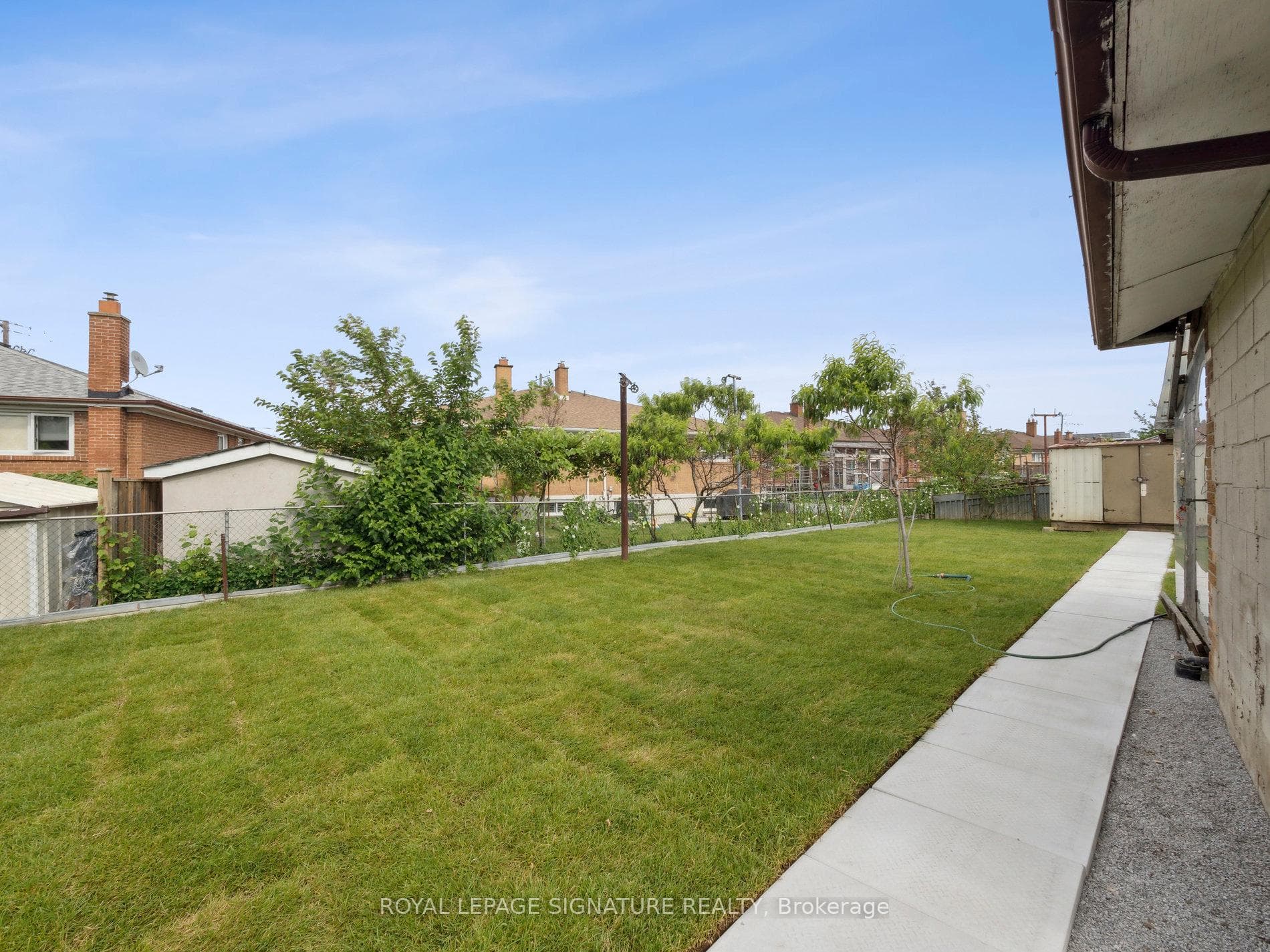 62 Watney Crescent photo 37