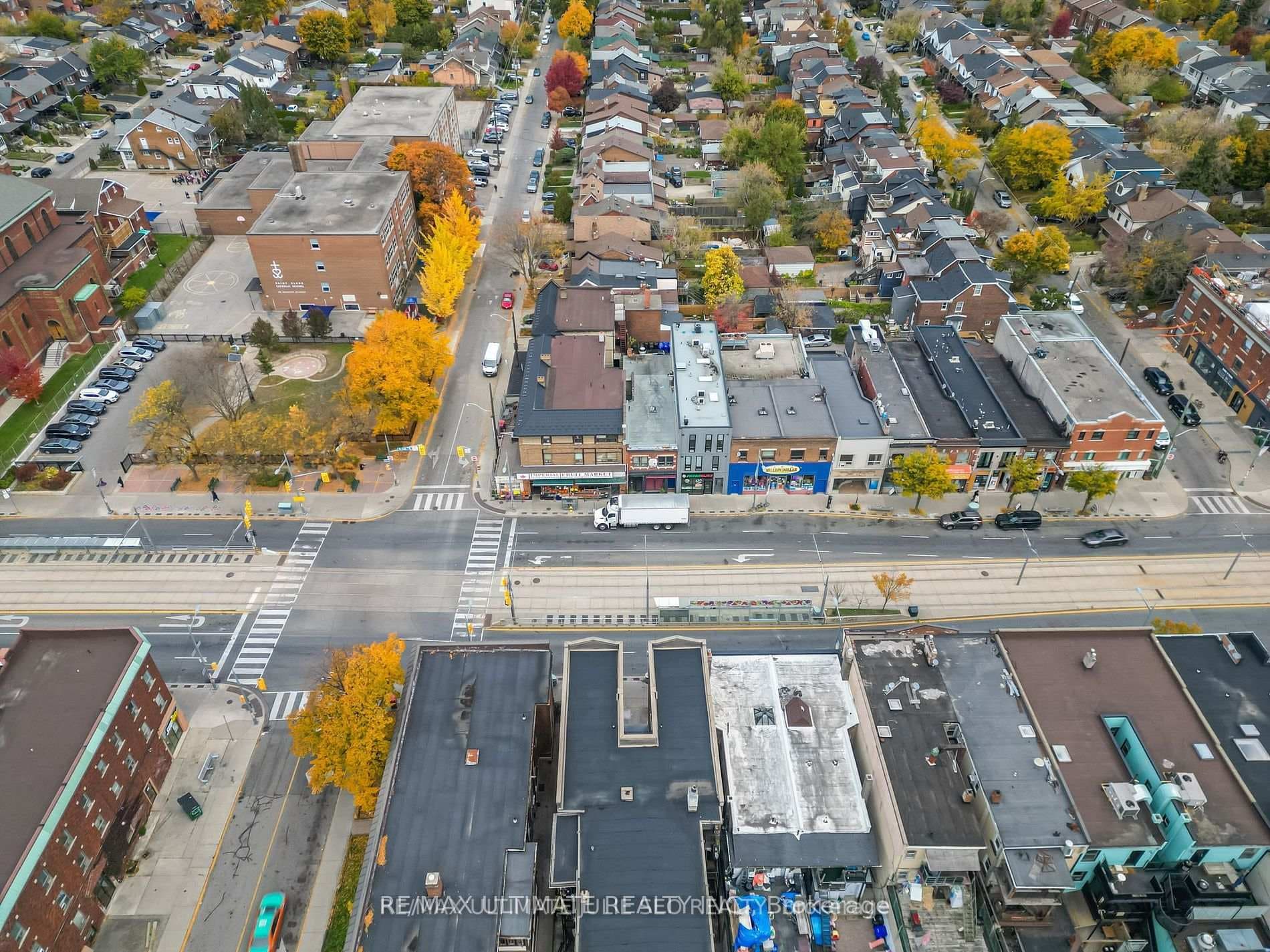 1108 St Clair Avenue photo 2