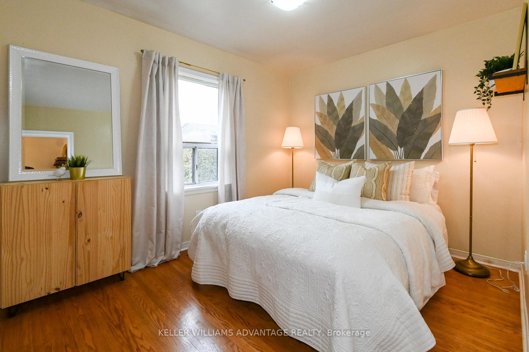 Second bedroom