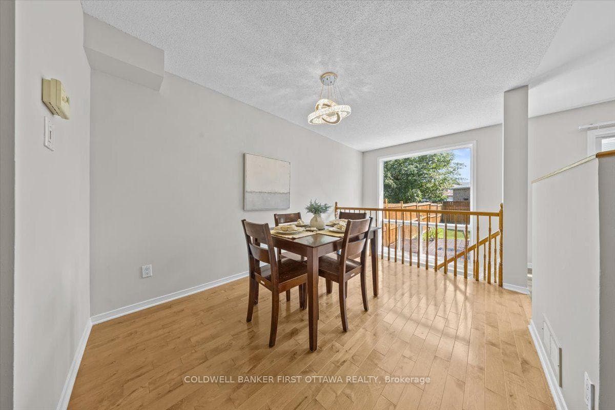 46 MARGRAVE Avenue photo 16