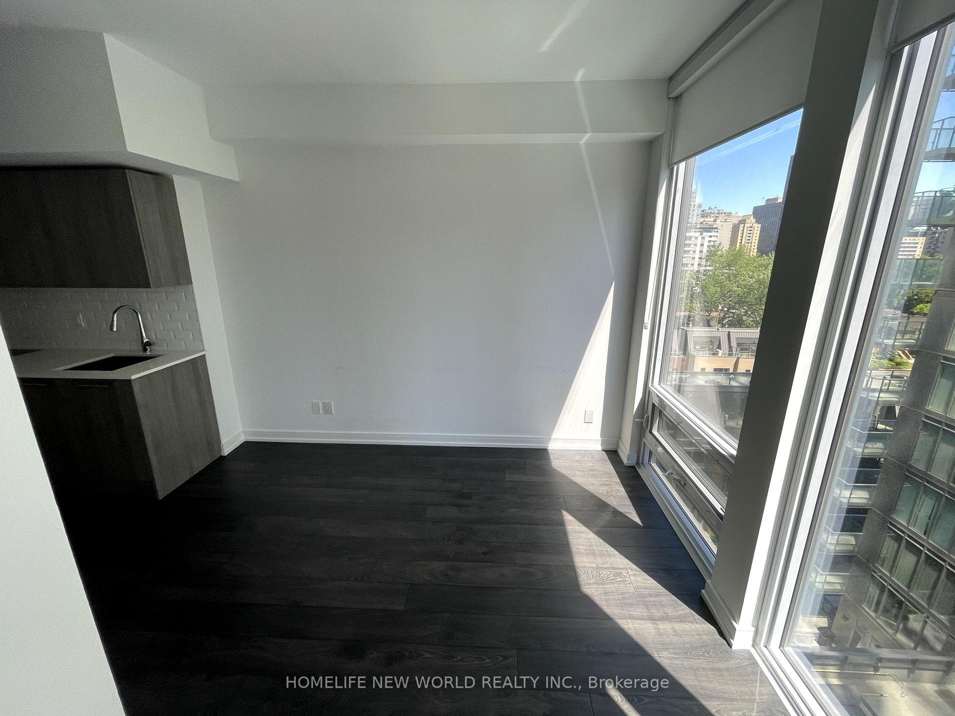 28 Wellesley Street Unit 806 photo 9