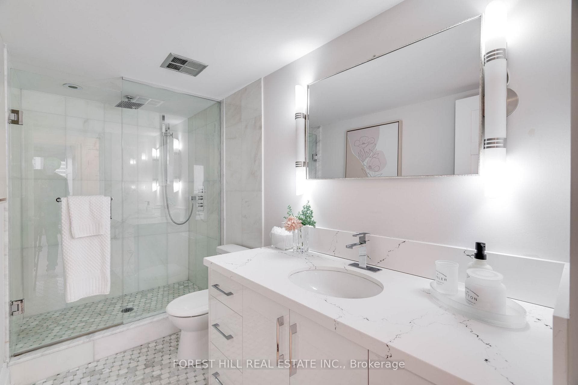 5444 Yonge Street Unit 1607 photo 27