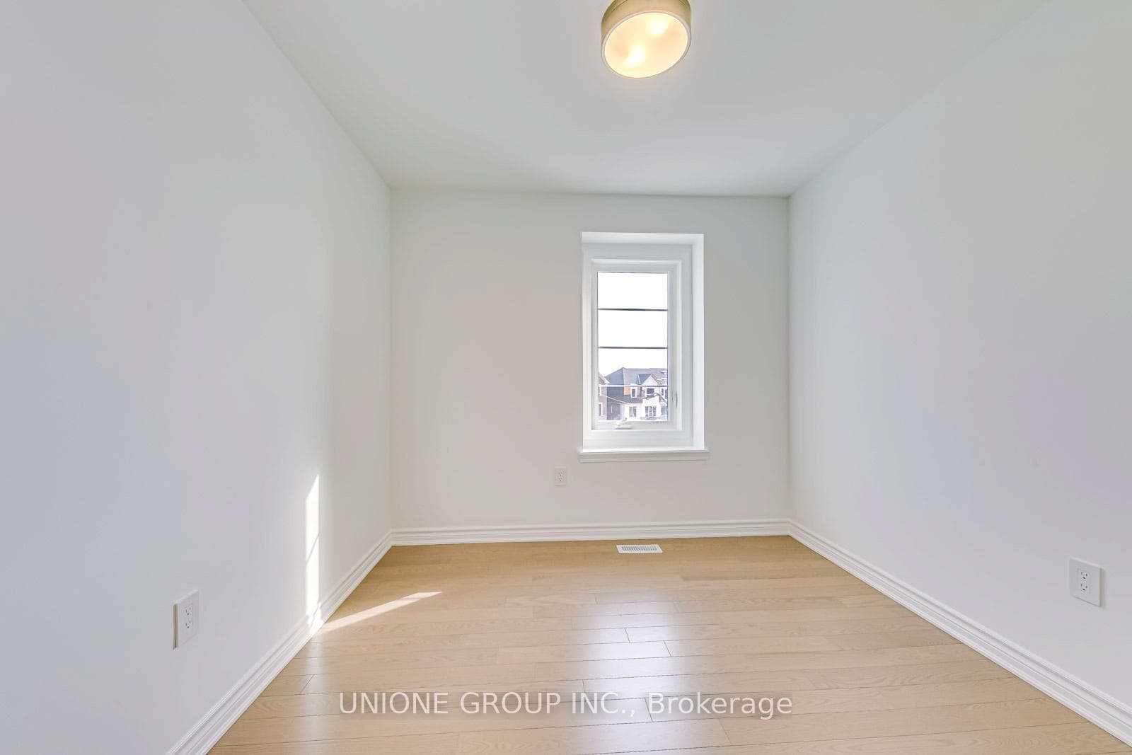3038 Merrick Road photo 34