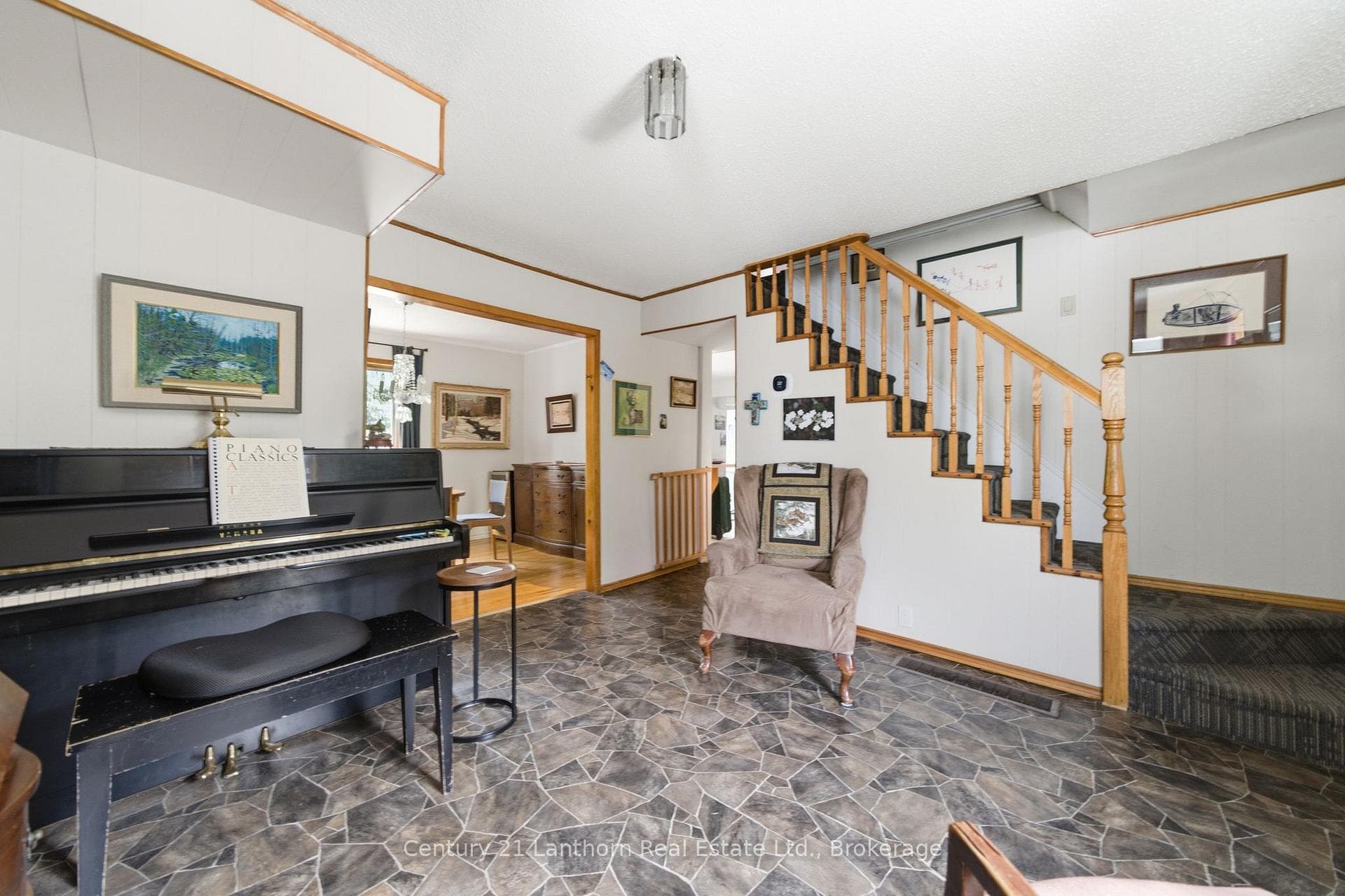 89 Gordon Street photo 36