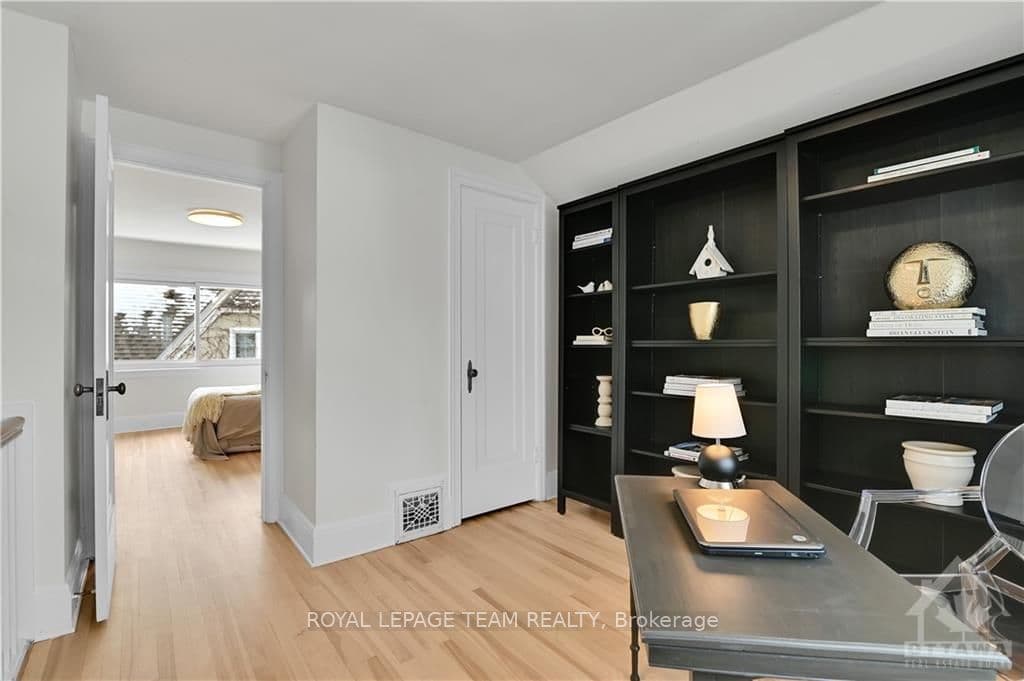 3 FREDERICK Place photo 12