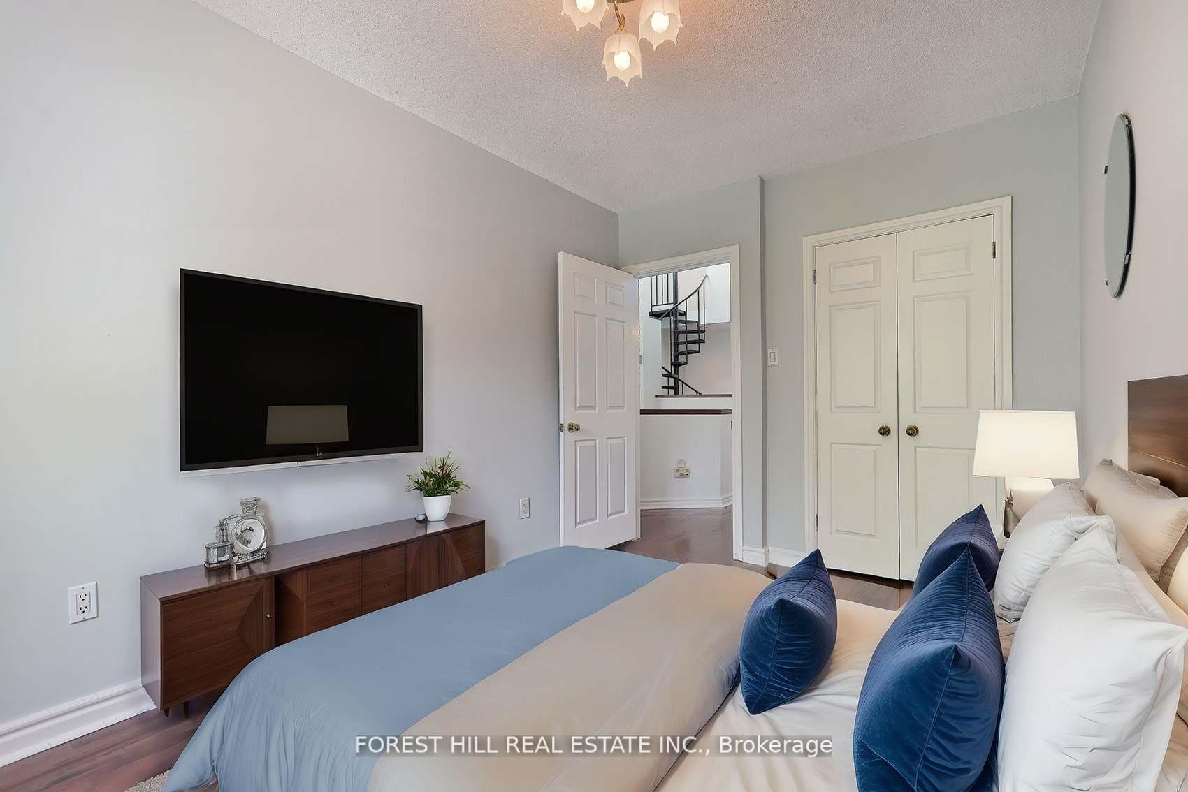 207 St. Germain Avenue photo 28