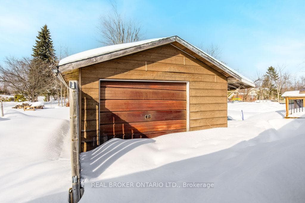 Detached Shop