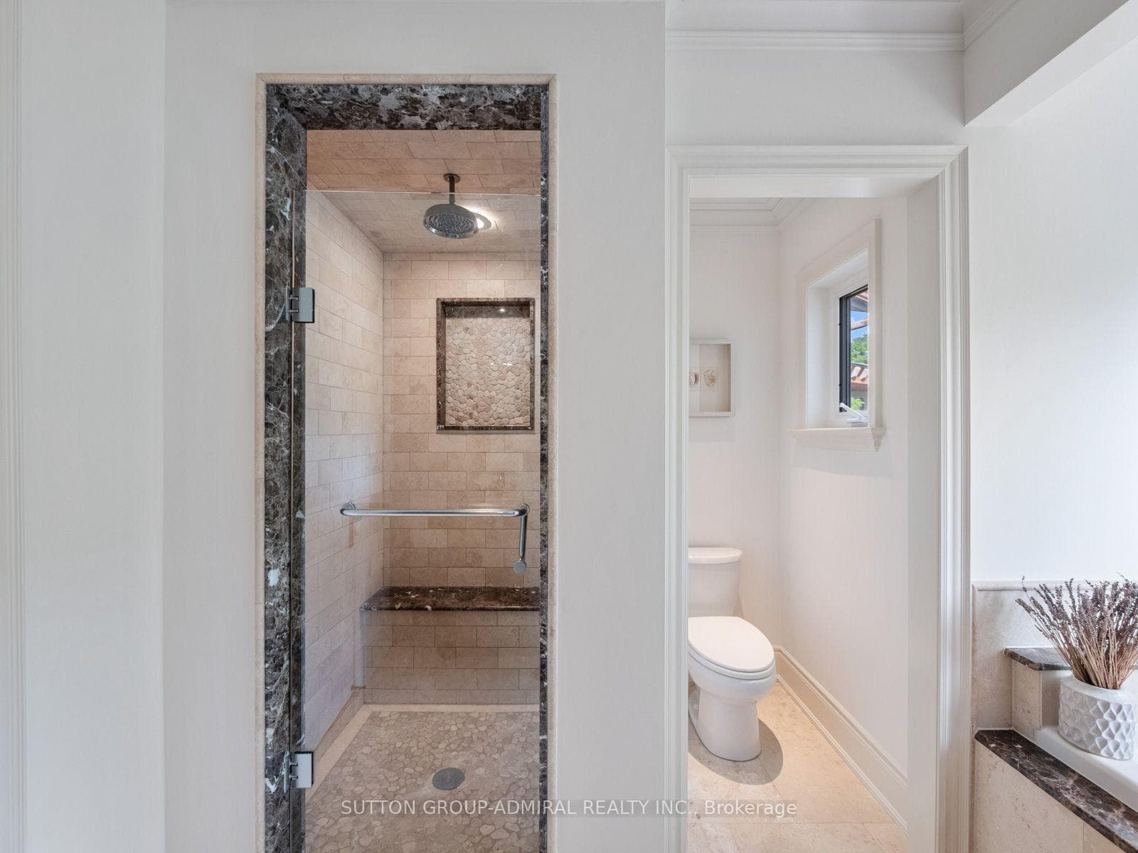35 Wentworth Avenue photo 27
