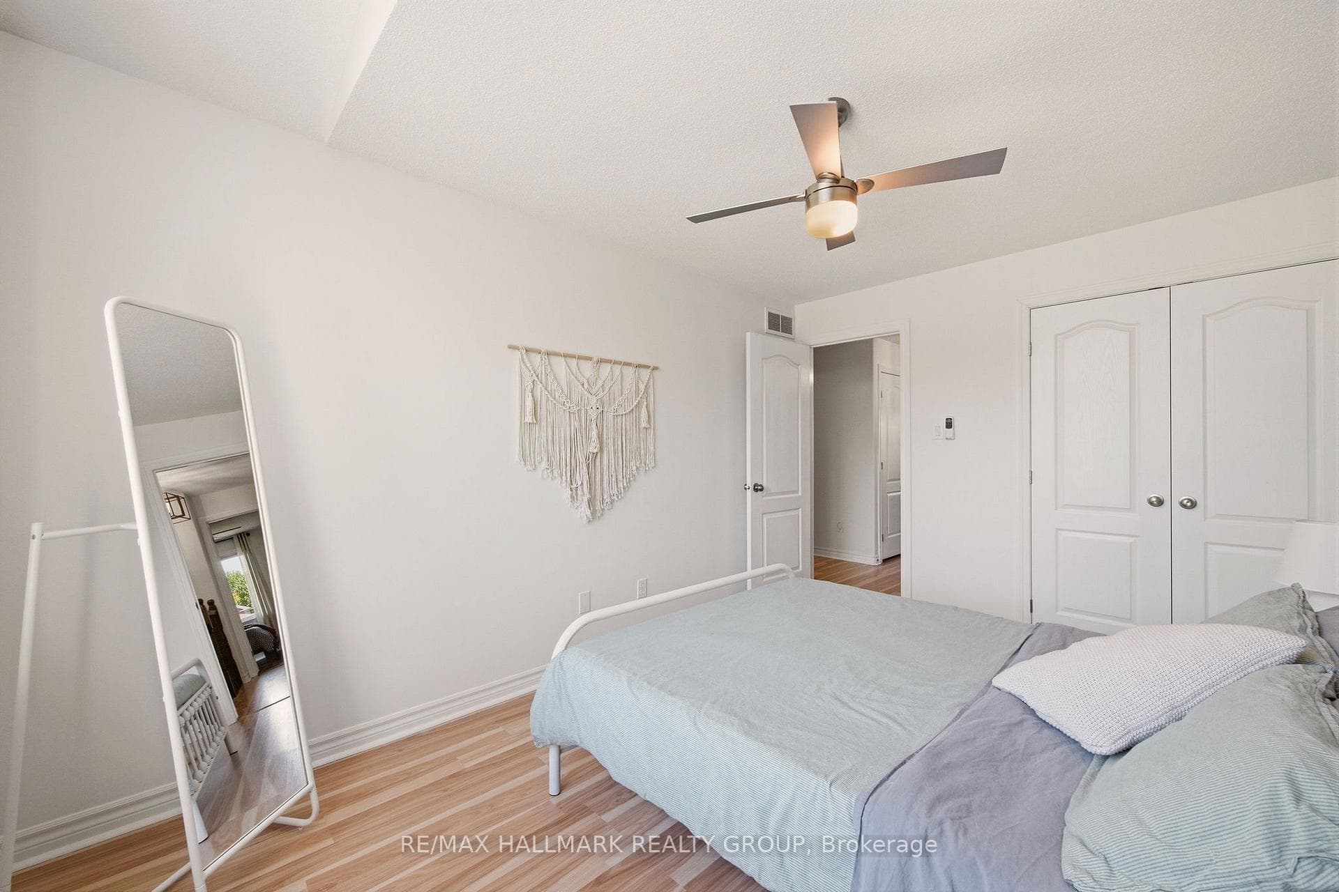 154 Talltree Crescent photo 23