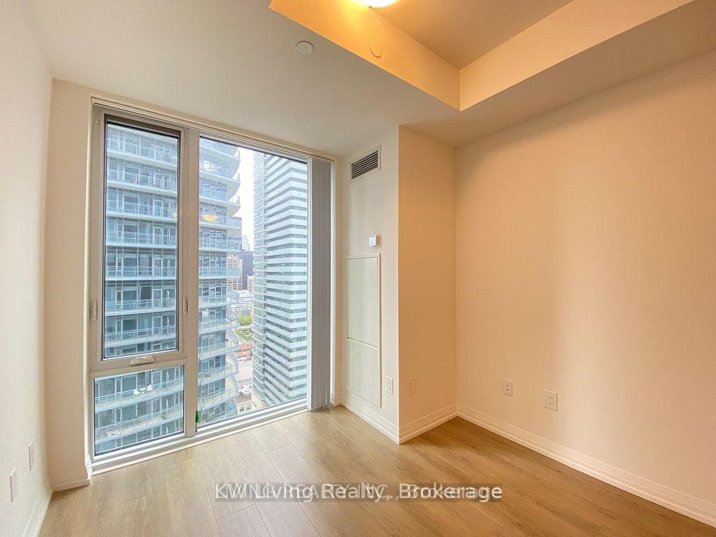 8 Widmer Street Unit 2907 photo 16