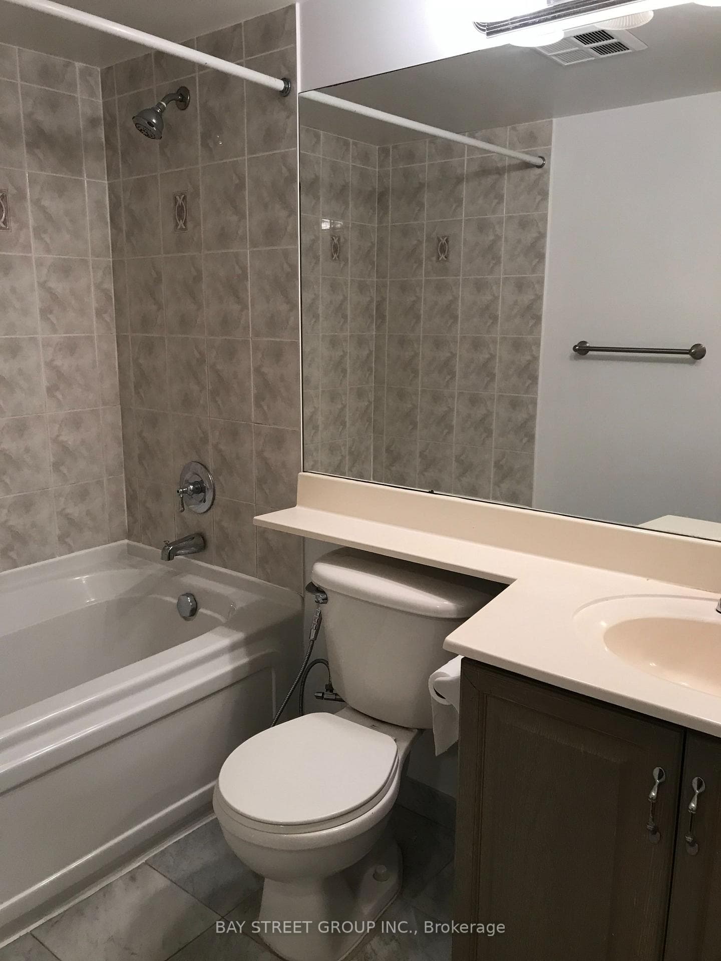 5 Northtown Way Unit 1811 photo 20