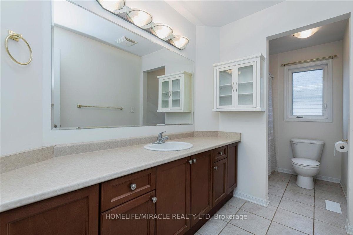 70 Steele Street photo 24