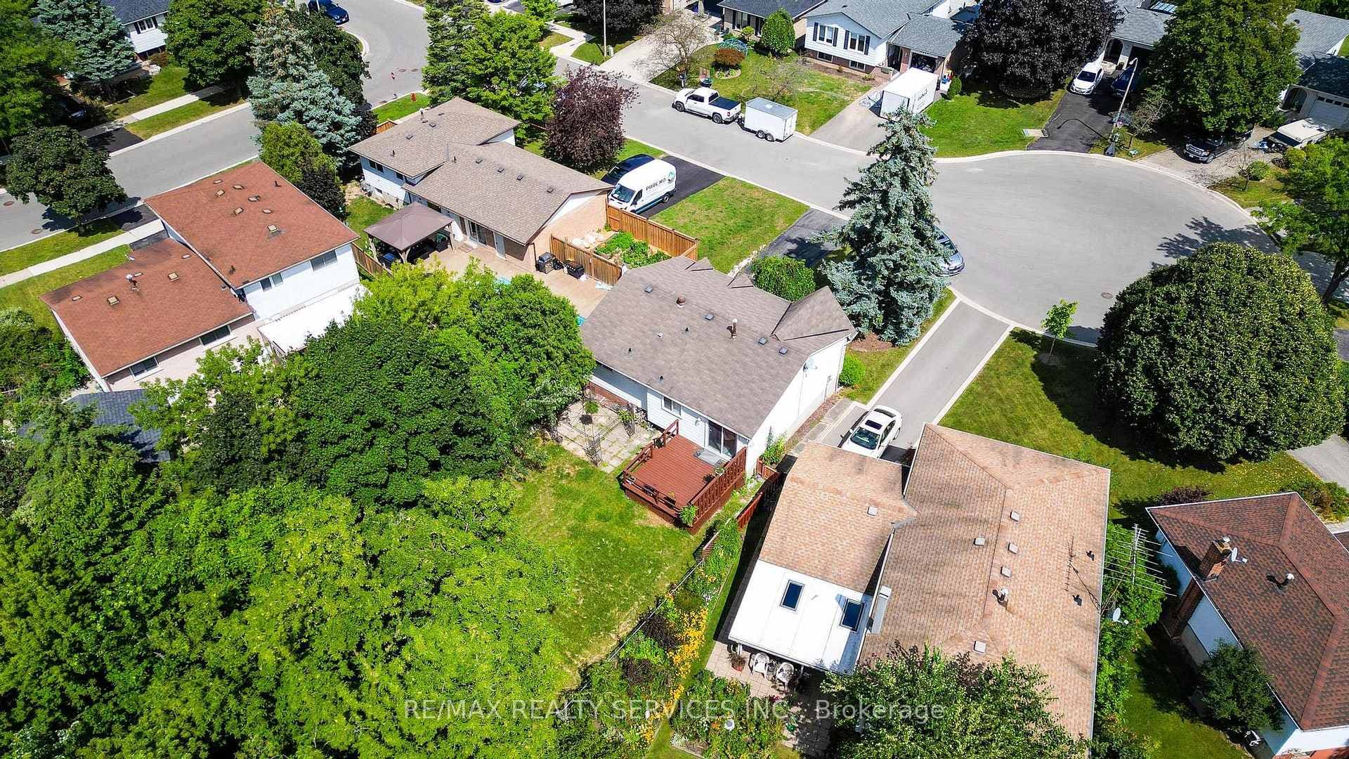 1301 Janina Boulevard photo 35