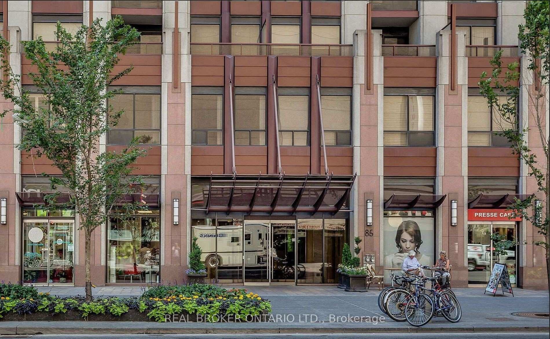 85 Bloor Street Unit 1707 photo 3
