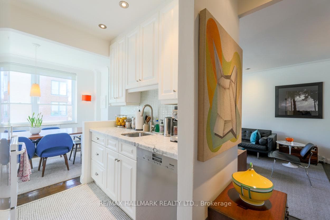 30 Elm Avenue Unit 212 photo 20