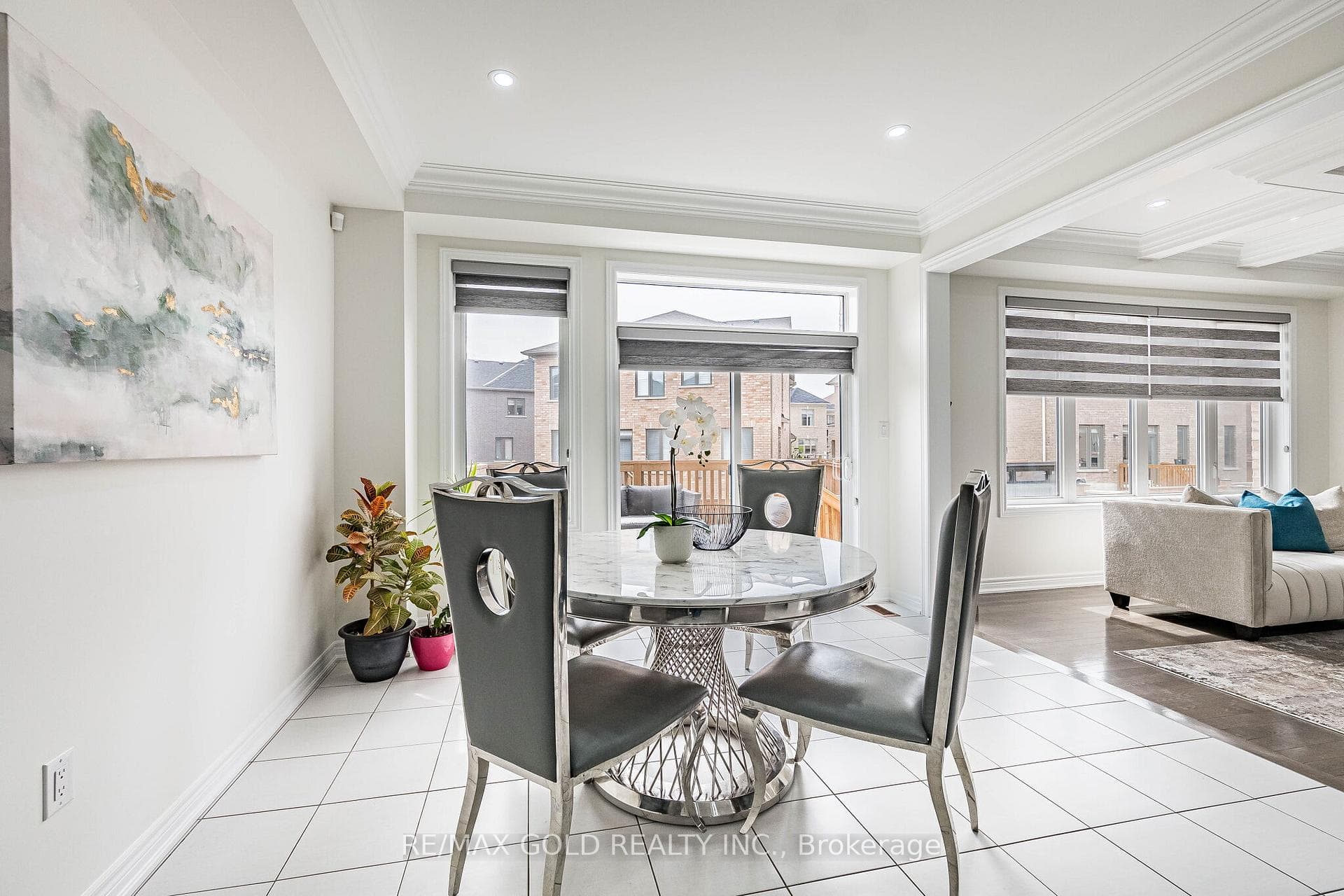Breakfast Room
